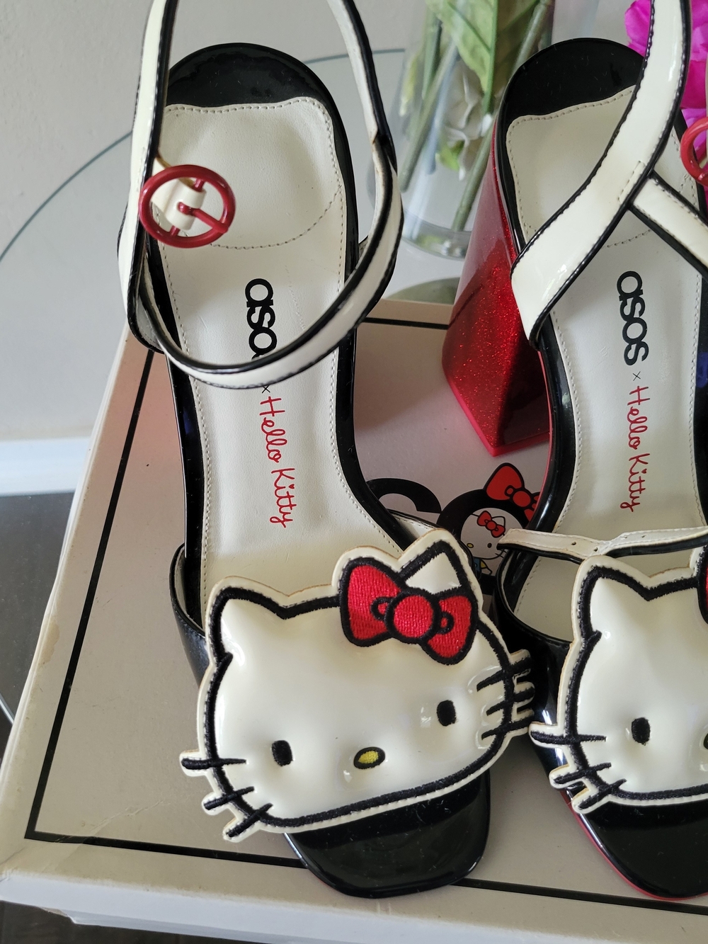 Hello Kitty White & Red Character Block Heel Sandals